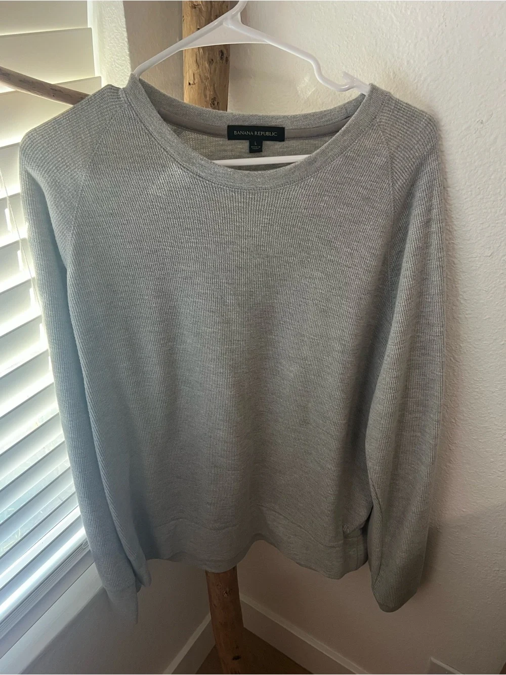 Banana Republic Men’s Heather Gray Crewneck Sweater